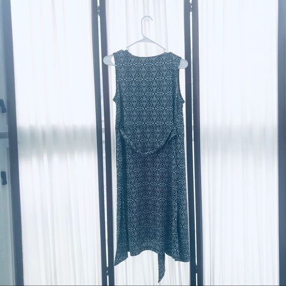 Motherhood Printed Sleeveless Wrap Maternity Dress - Picture 6 of 16